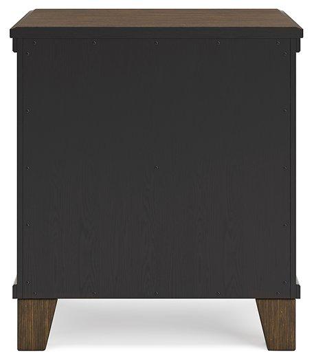 Shawbeck Nightstand